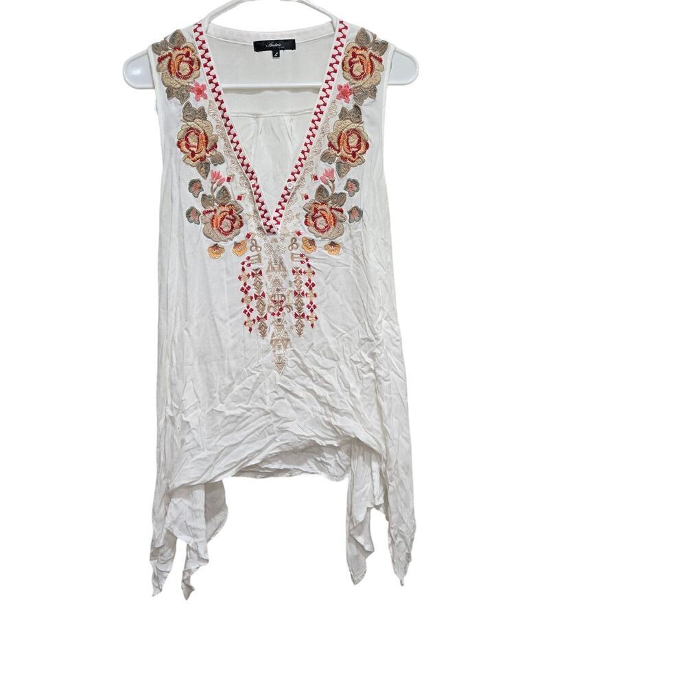 Andree by Unit Embroidered Tunic Top Handkerchief Hem Large